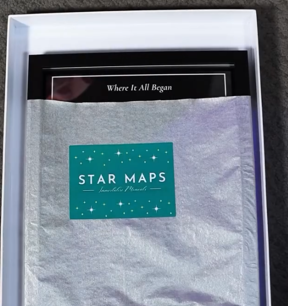 Upgrade and Save 40 AED For A3 Frame and Free Premium Packaging - Star Maps UAE