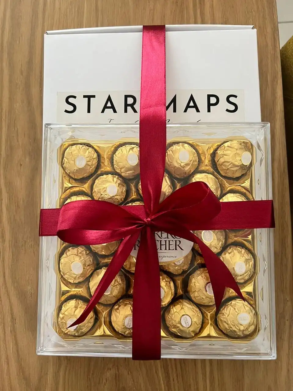 Ferrero Rocher, Card and Flower starmapsuae.myshopify.com